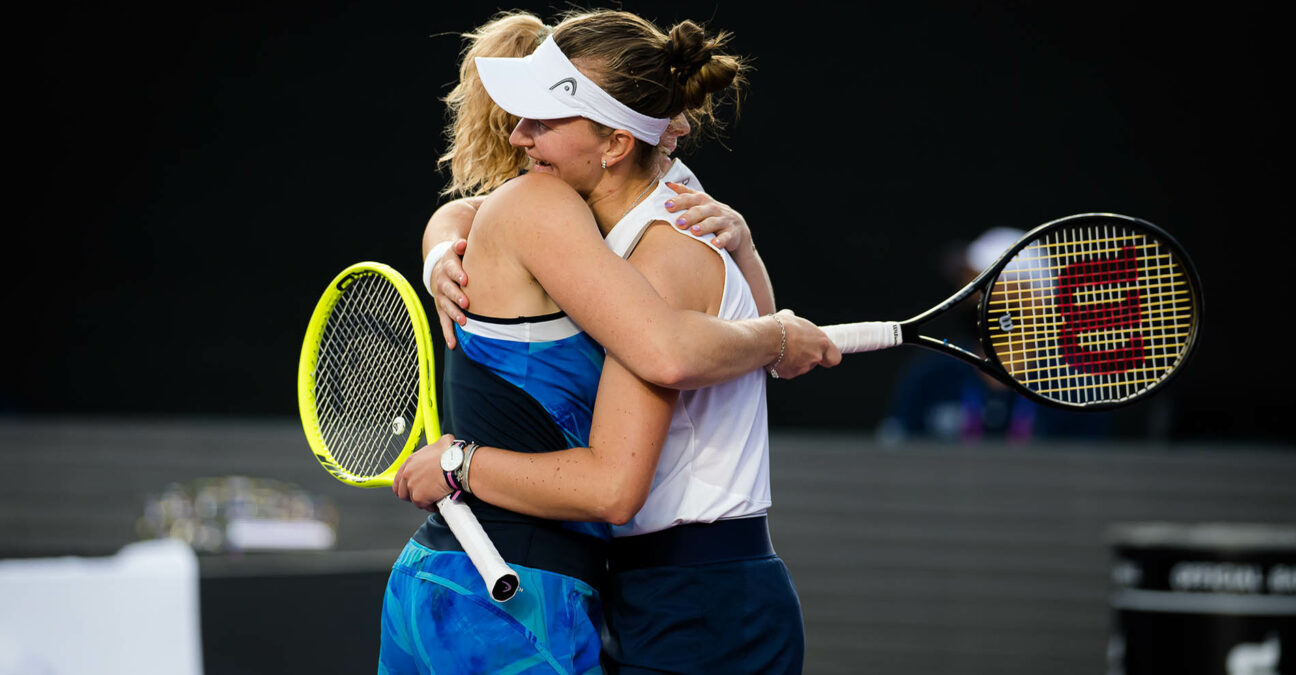 Krejcikova and Siniakova WTA Finals 2021