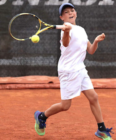 Teo Davidov double forehand