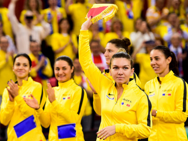 Simona Halep and the Romanian Billie Jean King Cup team in 2019