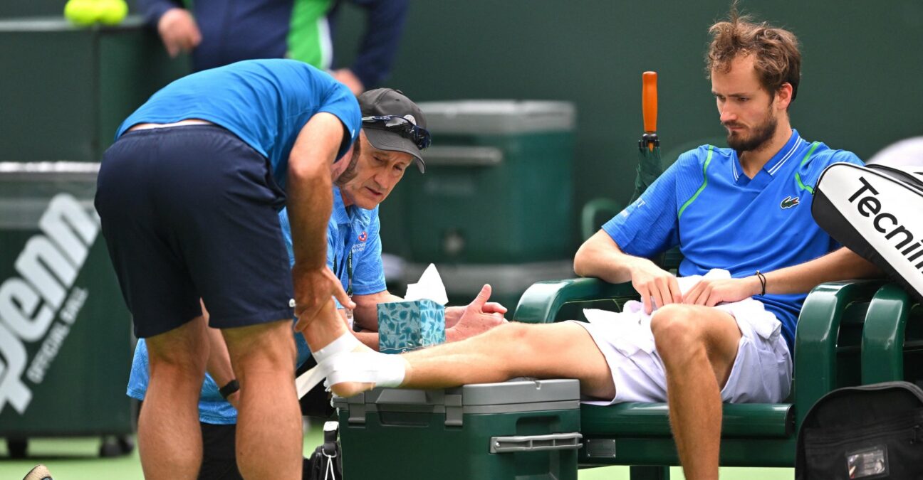 Daniil Medvedev injury Indian Wells 2023