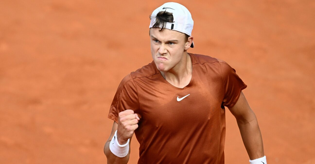 Roland-Garros upsets draw open