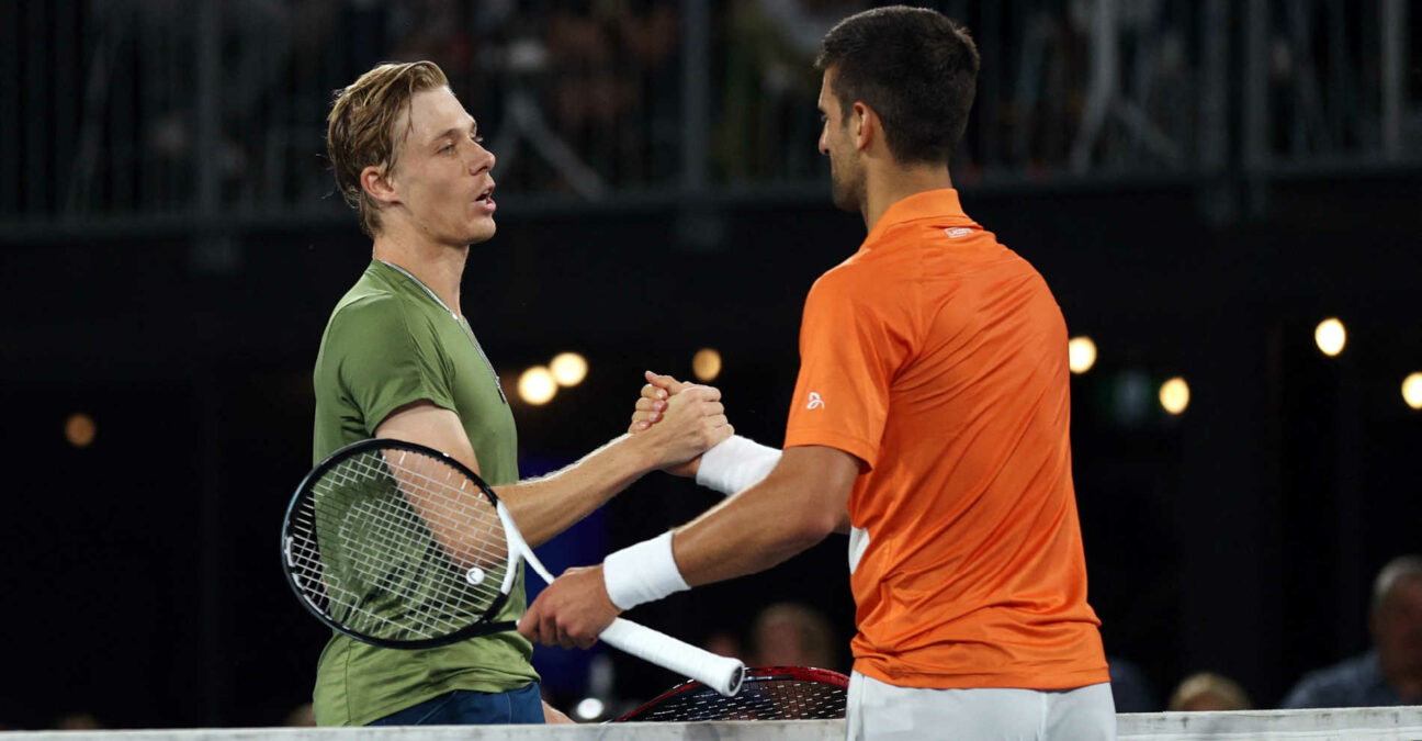 Denis Shapovalov et Novak Djokovic à Adélaïde en 2023